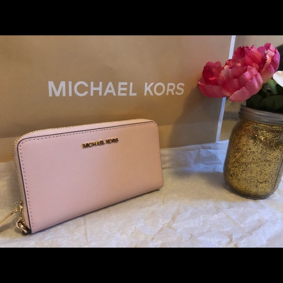 Michael Kors wallet - Picture 3 of 3